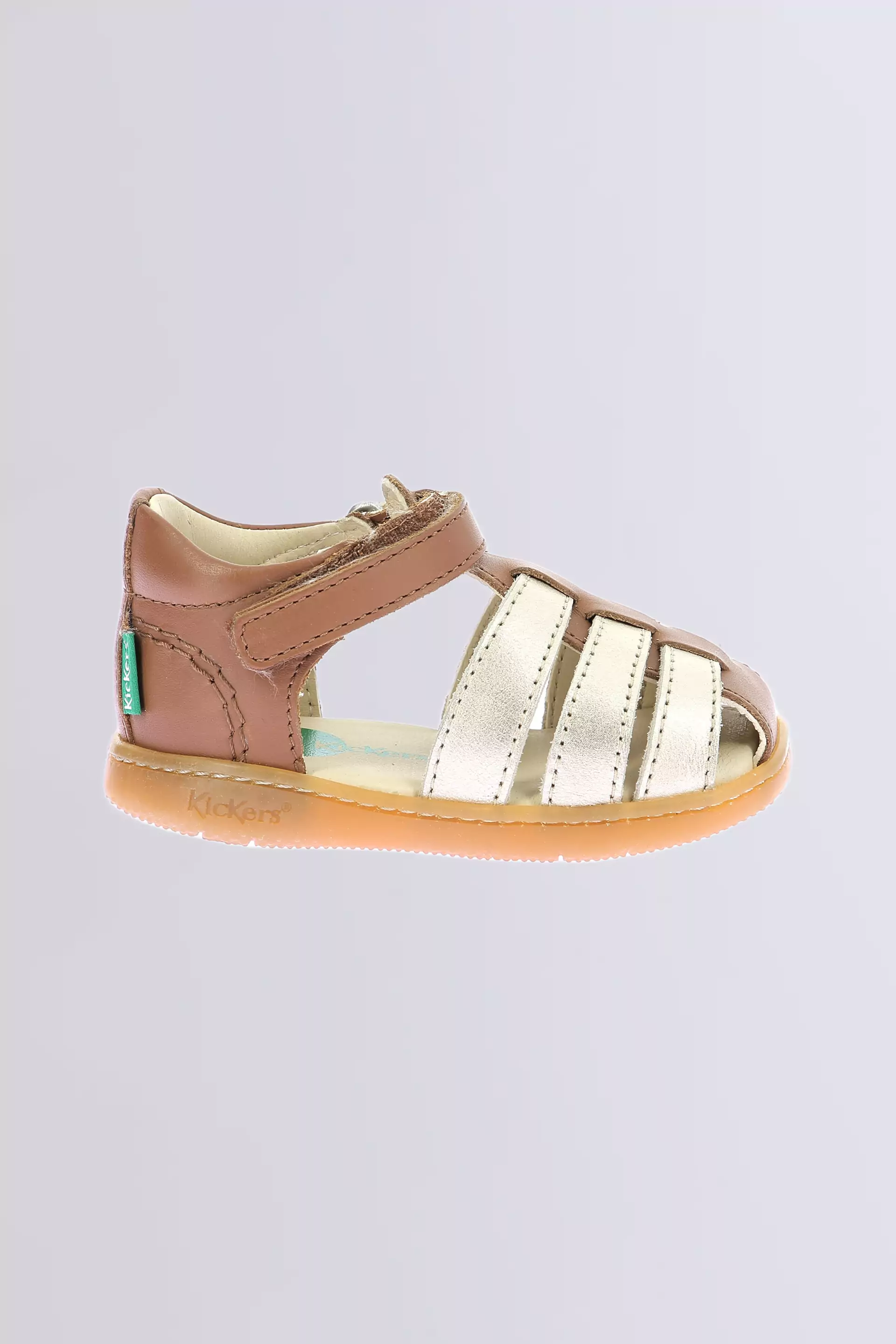 Kick Flo | Babysandalen in Camel und Gold | Kickers © Offizielle Seite