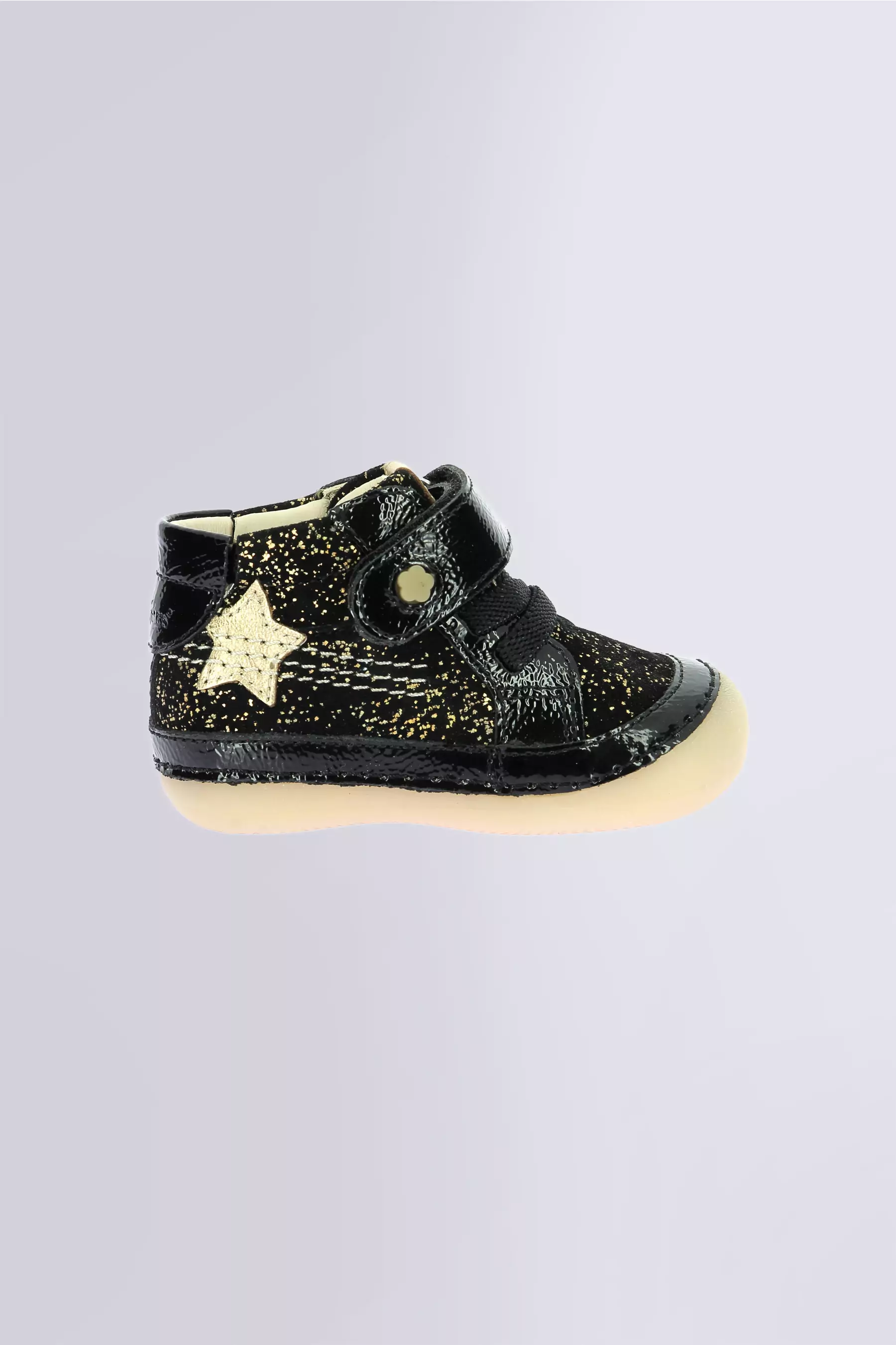 Sokistic : black and gold ankle boots for girl - Kickers © Official website Sokistic : black and gold ankle boots for girl - Kickers © Official website