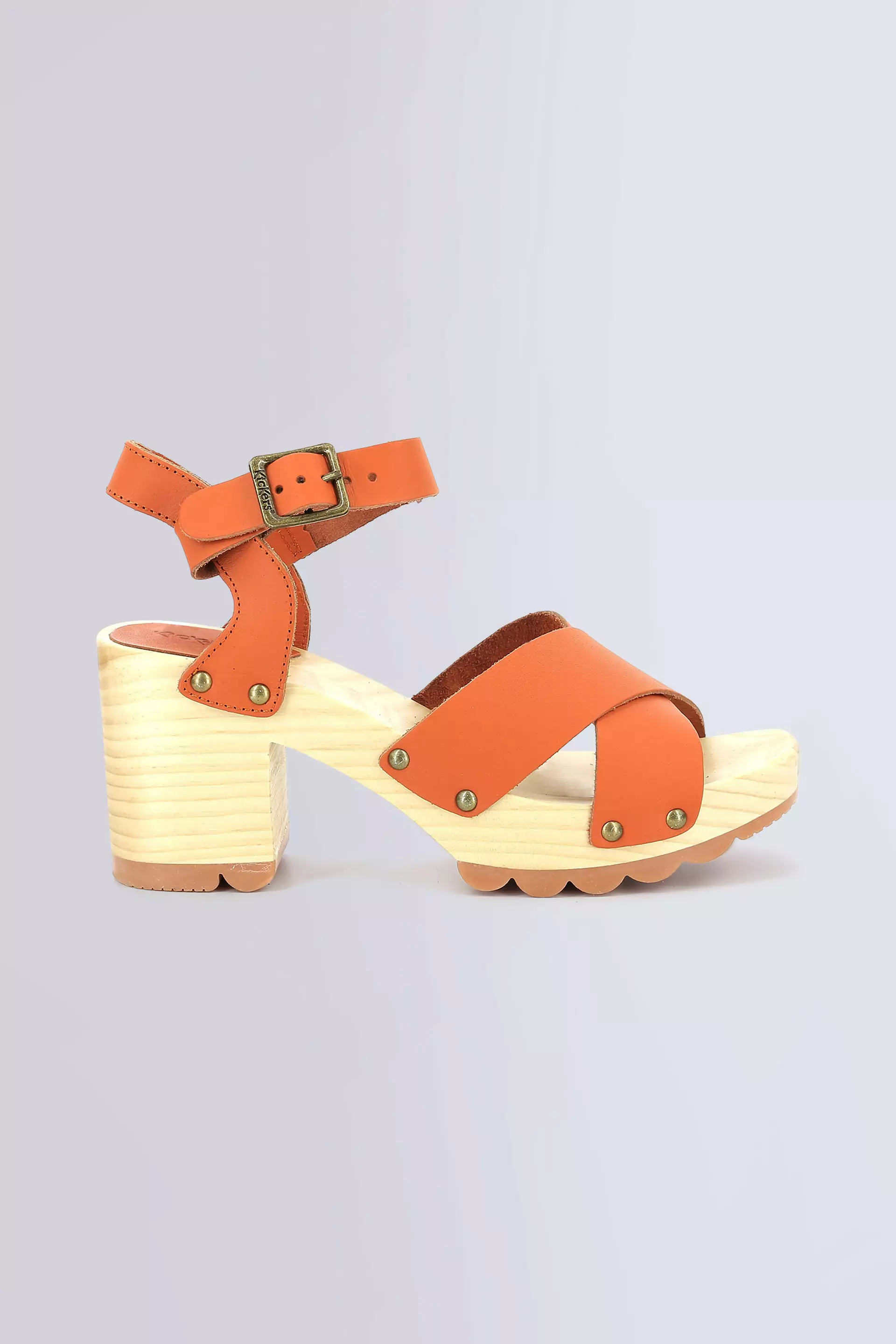 Kick Wise | Sandales orange et bois pour femme | Kickers © Site Officiel