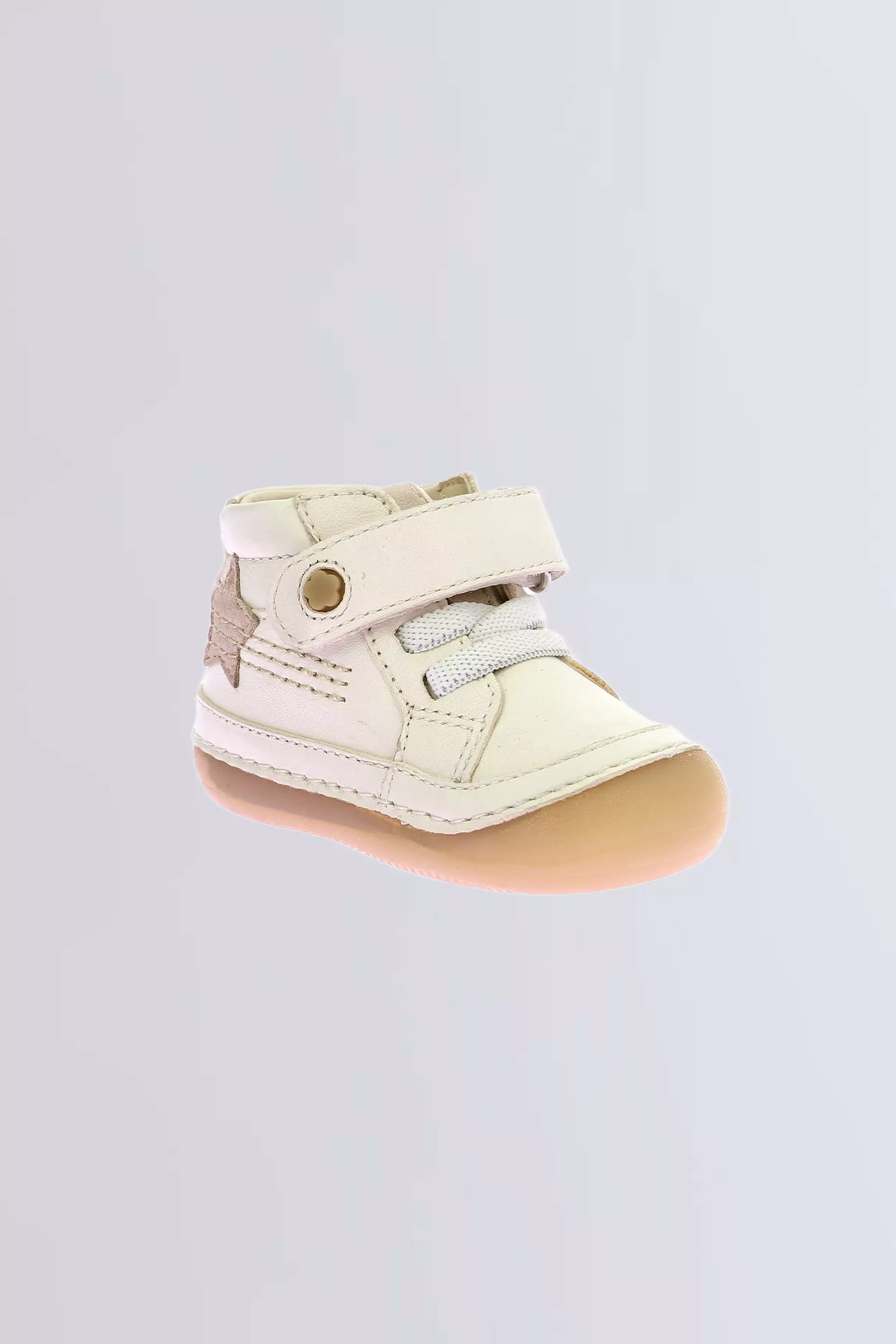 Sokistic | Bottillons blanc cassé pour bébé | Kickers © Site Officiel Sokistic | Bottillons blanc cassé pour bébé | Kickers © Site Officiel