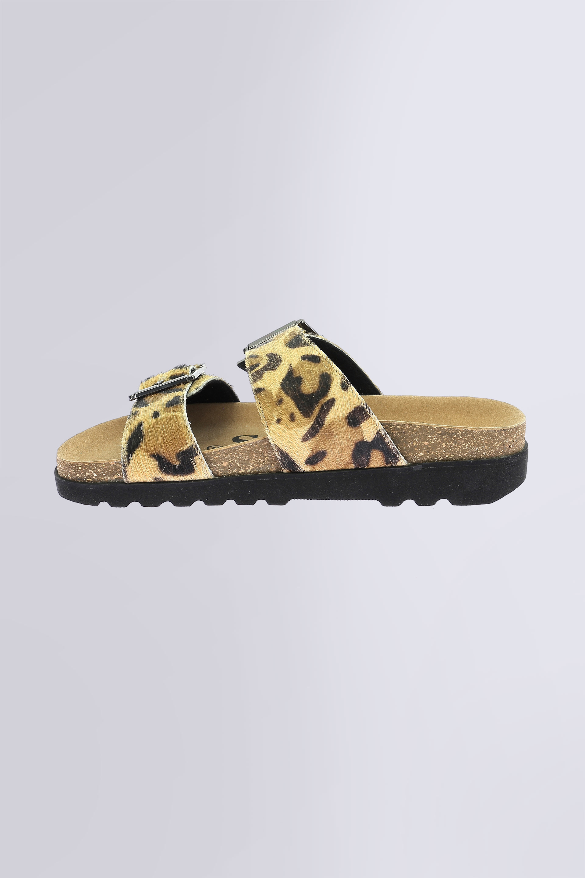 Kick Lisa Leopard
