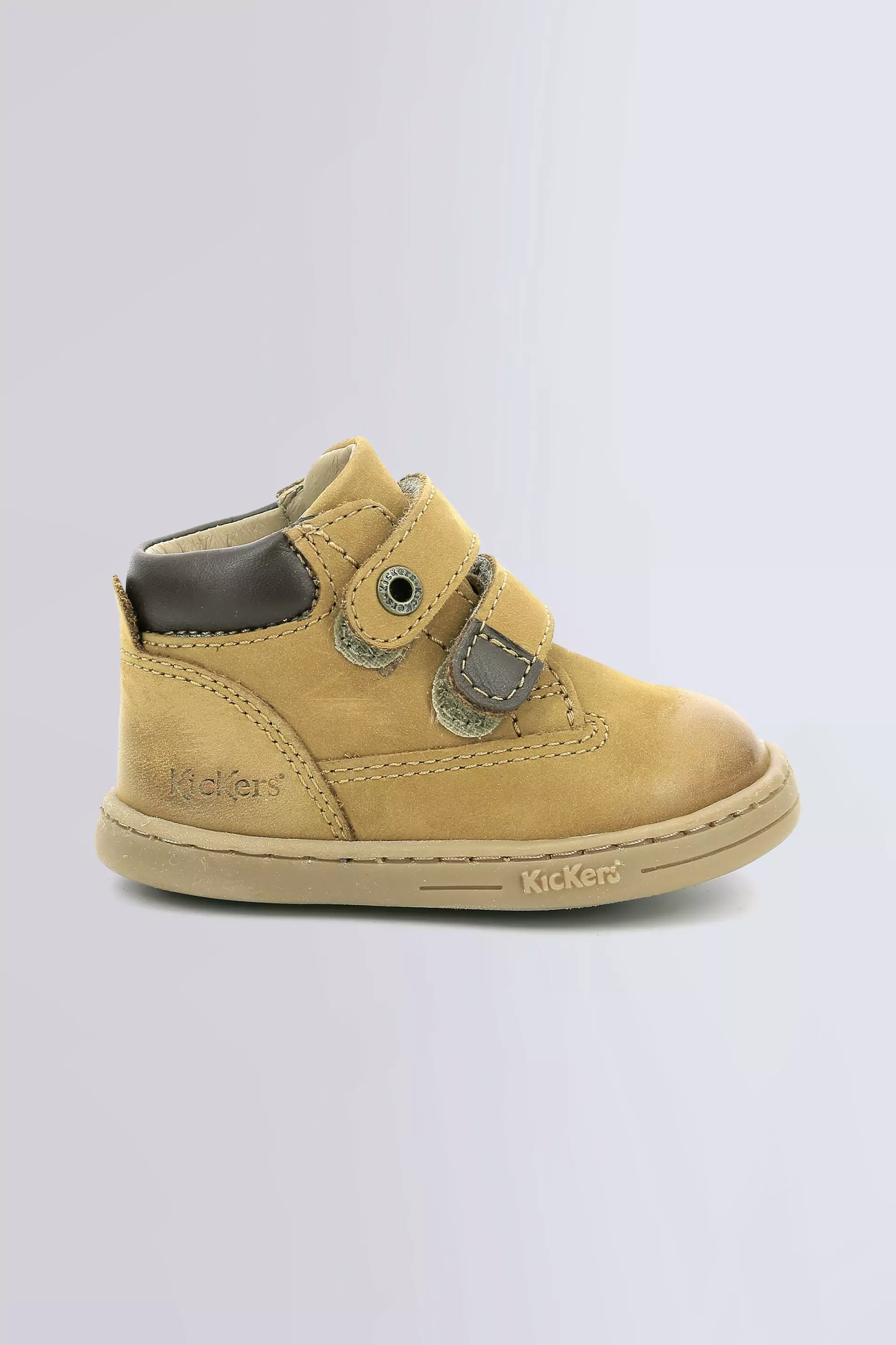 Tackeasy | Botines camel para bebé | Kickers © Sitio Oficial Tackeasy | Botines camel para bebé | Kickers © Sitio Oficial