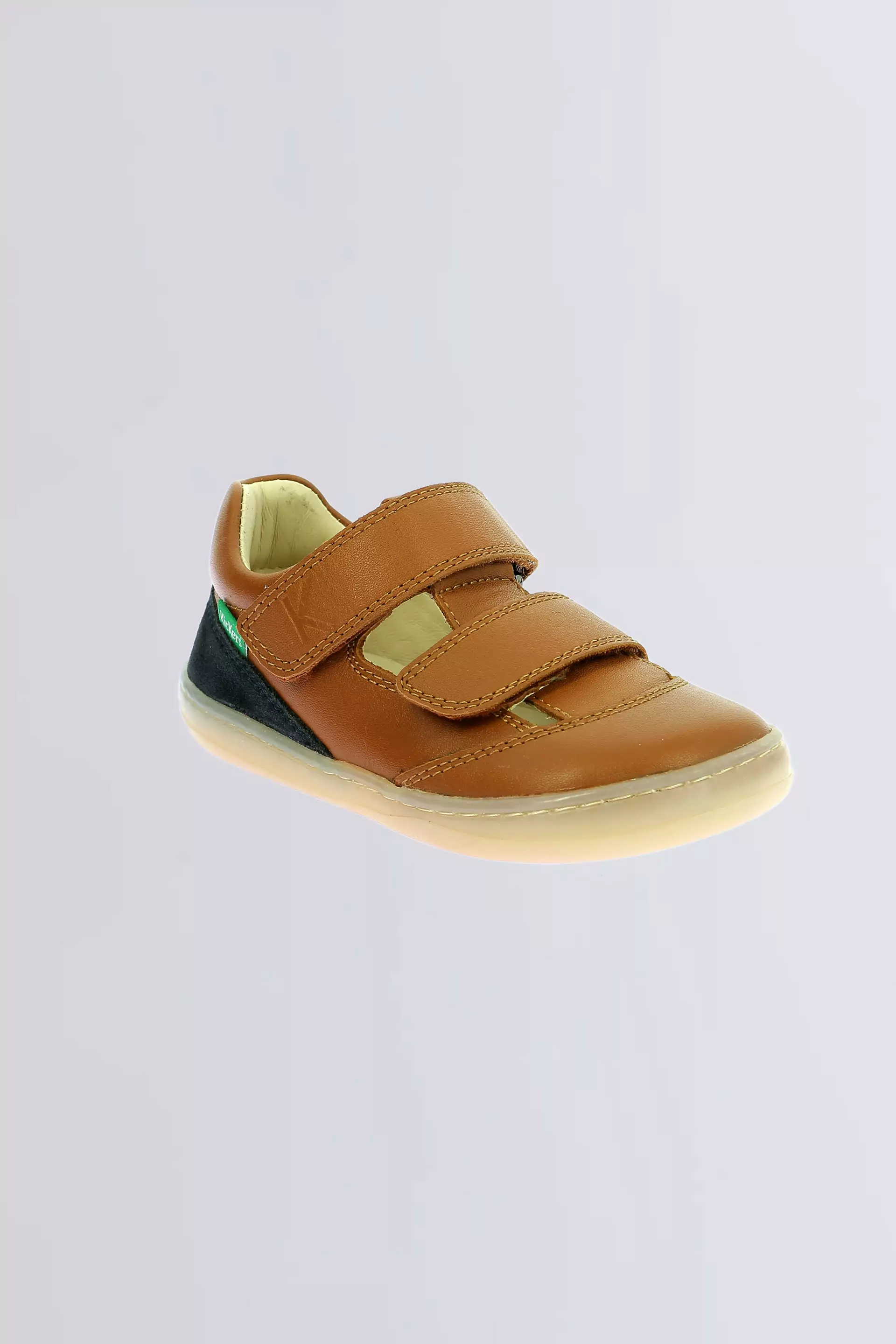 Kickbloom | Zapatillas de piel camel para niño | Kickers © Sitio Oficial Kickbloom | Zapatillas de piel camel para niño | Kickers © Sitio Oficial