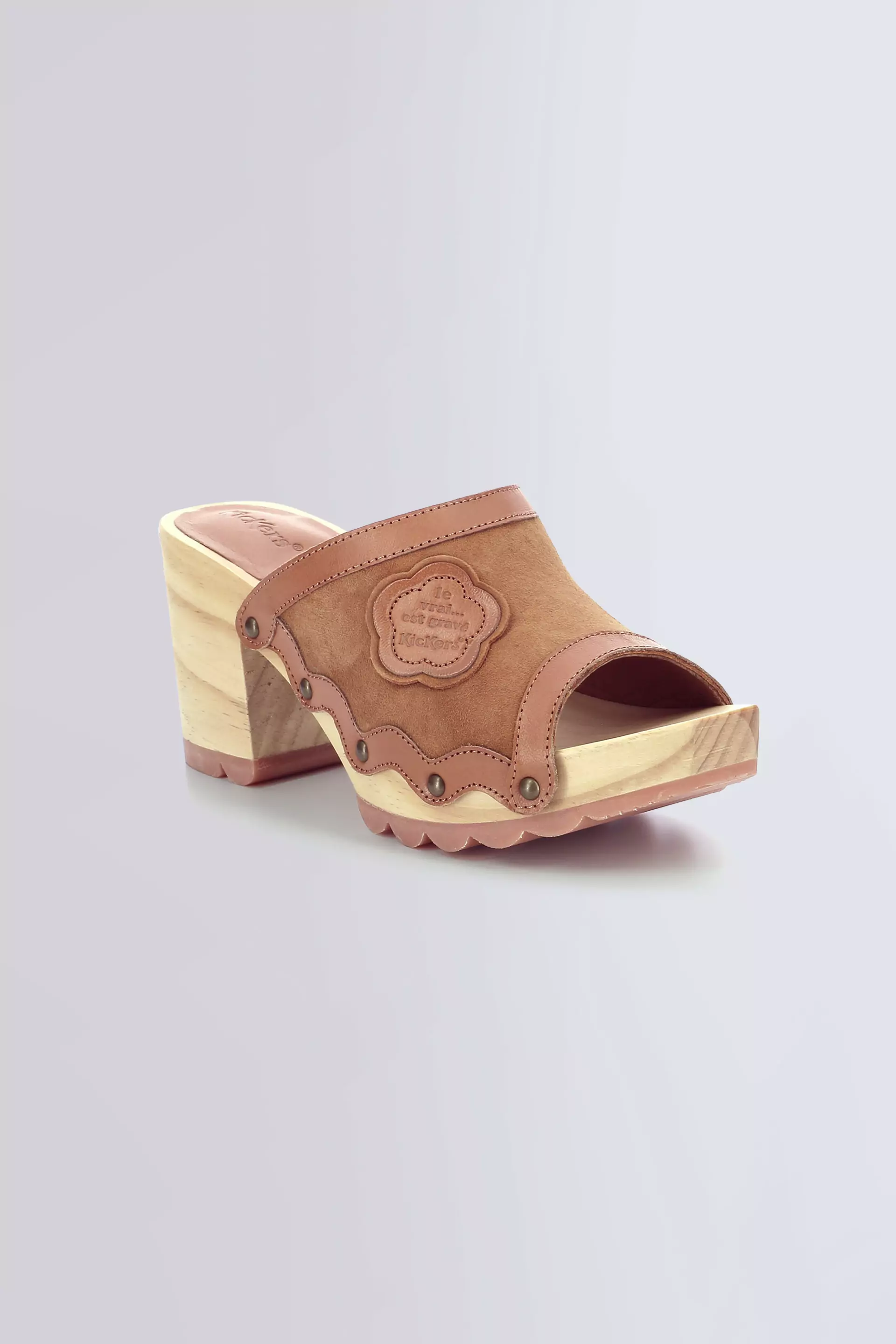 Kick Woodstok | Mules camel para mujer | Kickers © Sitio Oficial