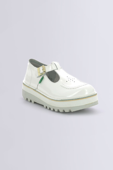 Kickoustrap white patent T-strap shoes for woman - Kickers © Official website