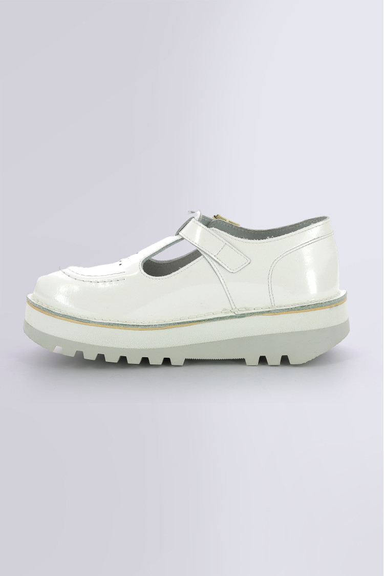 KICKOUSTRAP WHITE PATENT KICKOUSTRAP WHITE PATENT