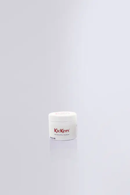 Black shoe polish - Care product for dark shoes - Kickers © Official Site