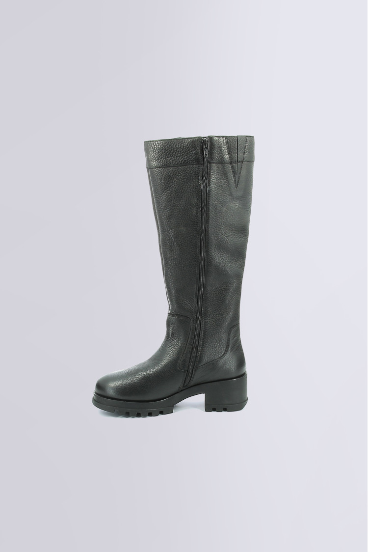 KICK HIGHER BLACK KICK HIGHER BLACK