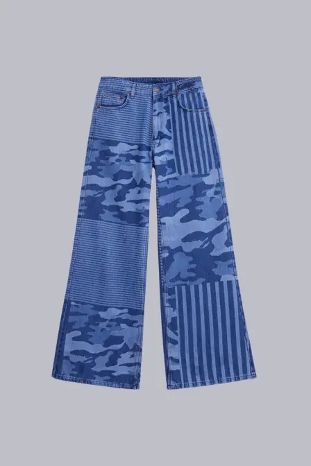 Kick Flare - Camouflage-blaue Jeans für Frauen - Kickers © Offizielle Website Kick Flare - Camouflage-blaue Jeans für Frauen - Kickers © Offizielle Website