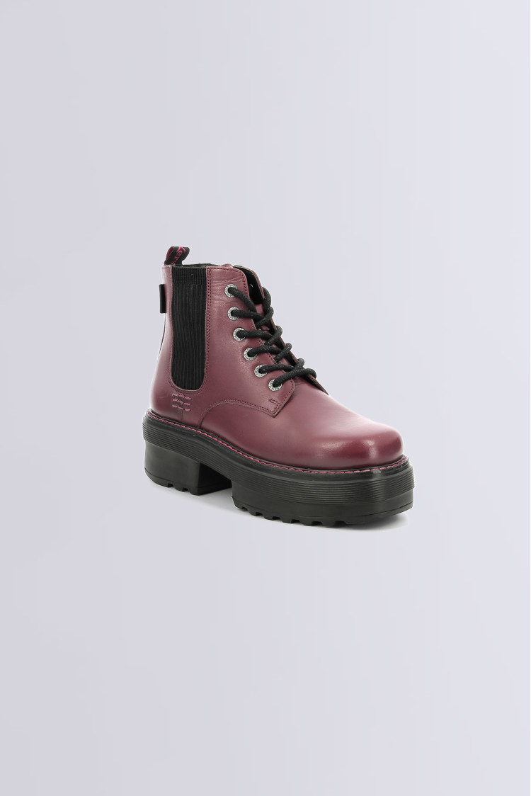 Maroon boots deals