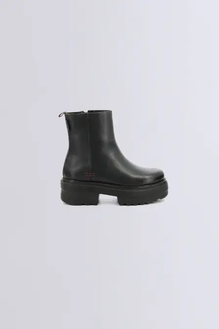 Kick Helga black boots for woman - Kickers © Official website