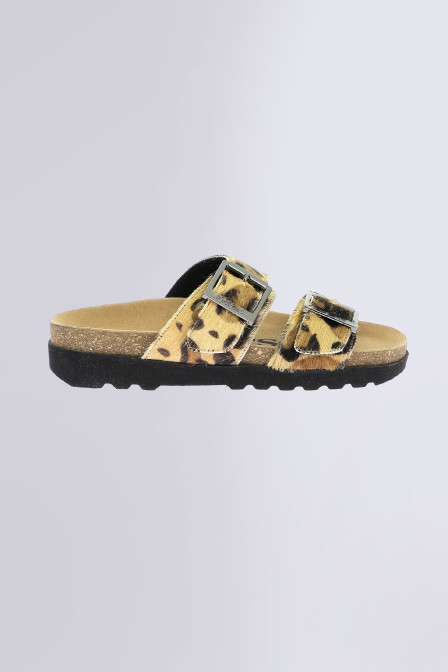 Kick lisa Camel leopard