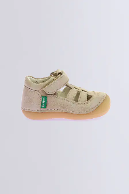 Sushy shiny pink t-strap shoes for girl - Kickers © Official website