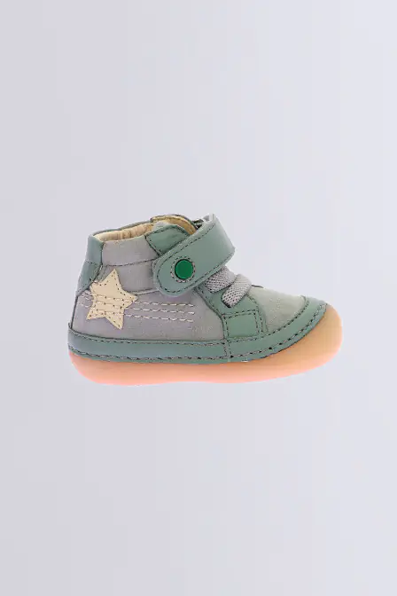 Sokistic green ankle boots for boy - Kickers © Official website