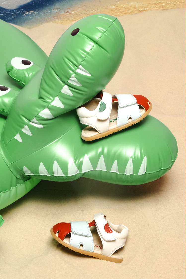 Kick sumkratch Blanc rouge vert